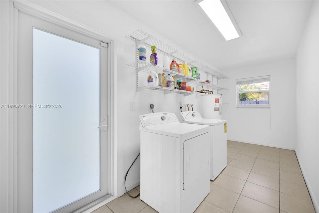 1431 NW 70th Ave, Plantation, FL 33313 Photo