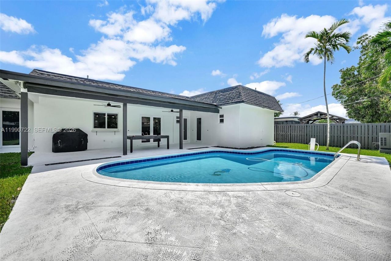 1431 NW 70th Ave, Plantation, FL 33313 Photo