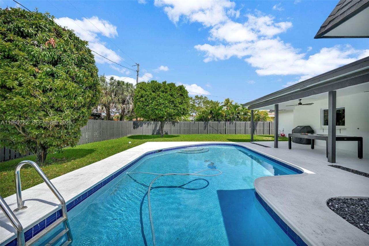 1431 NW 70th Ave, Plantation, FL 33313 Photo