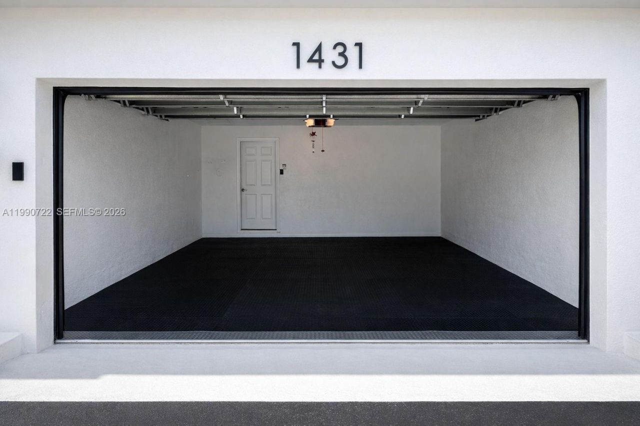 1431 NW 70th Ave, Plantation, FL 33313 Photo