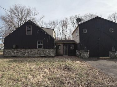 217 APPLE STREET, LEVITTOWN, PA 19057