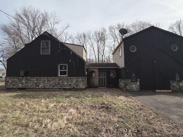 217 APPLE STREET , LEVITTOWN, PA 19057