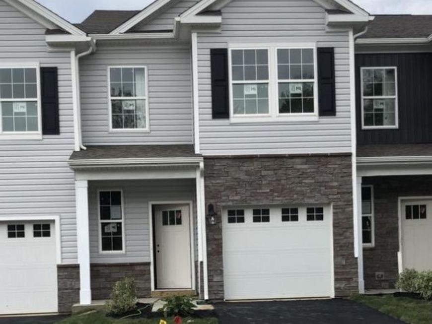 54 Peregrine Way, Burlington, NJ 08016 Main Photo