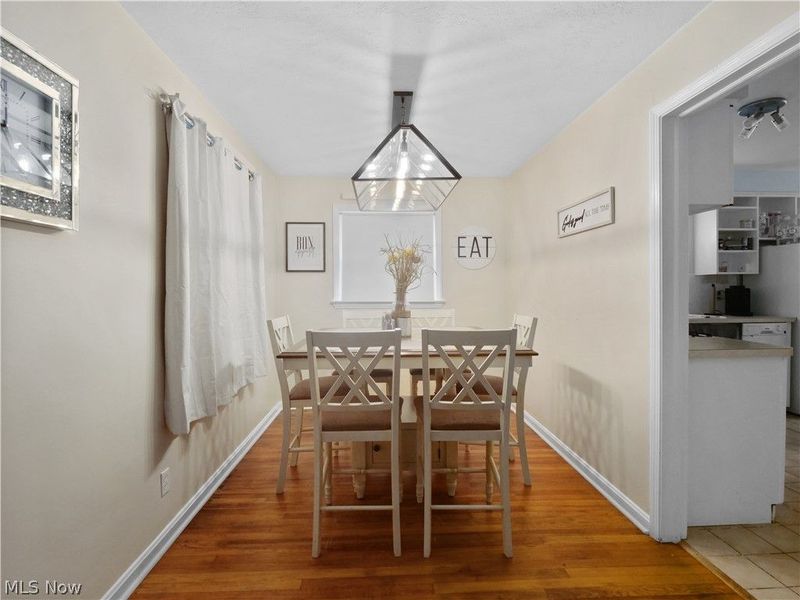 559 Kenilworth Road, Bay Village, OH 44140 Photo 8