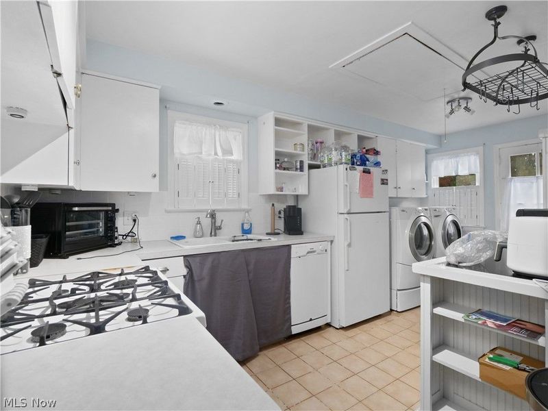 559 Kenilworth Road, Bay Village, OH 44140 Photo 9