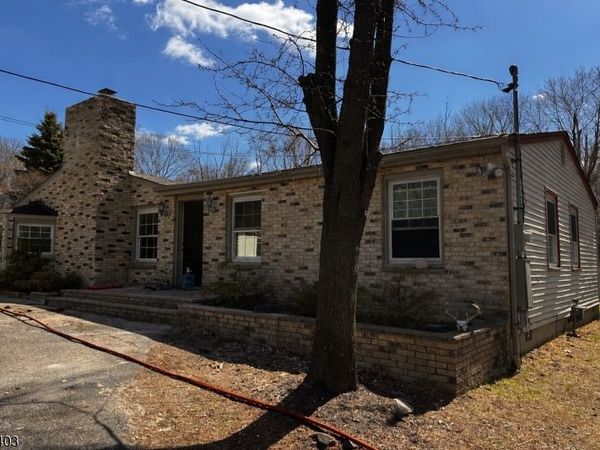 356 North Rd, Chester, NJ 07930