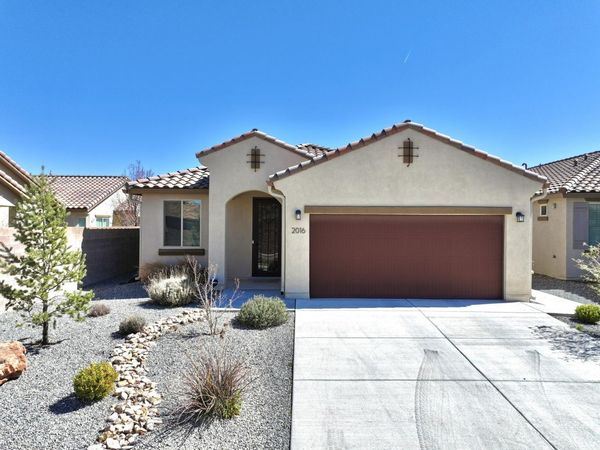 2016 Gunnison Place NW, Albuquerque, NM 87120