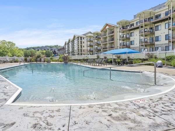 250 Lakewood Drive, Unit 6209, Hollister, MO 65672