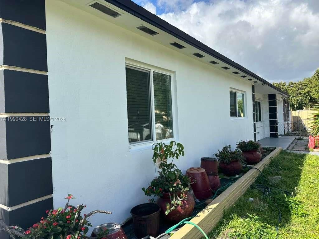 2458 Plunkett St, Hollywood, FL 33020 Photo