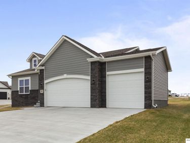 20507 Ventana Street, Gretna, NE 68028