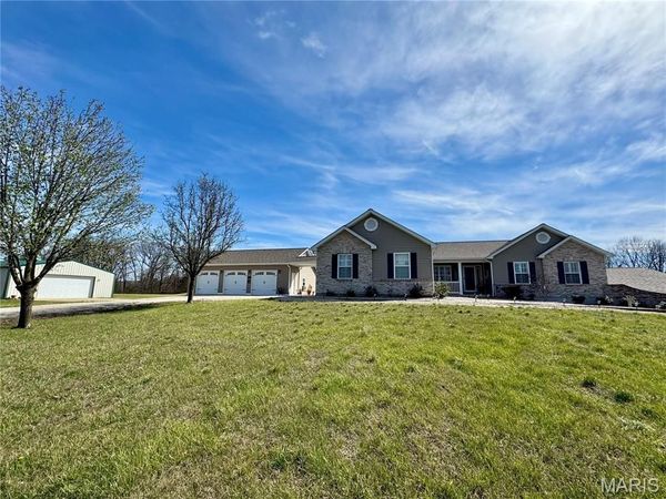 22146 Glen Ellen Lane, Warrenton, MO 63383