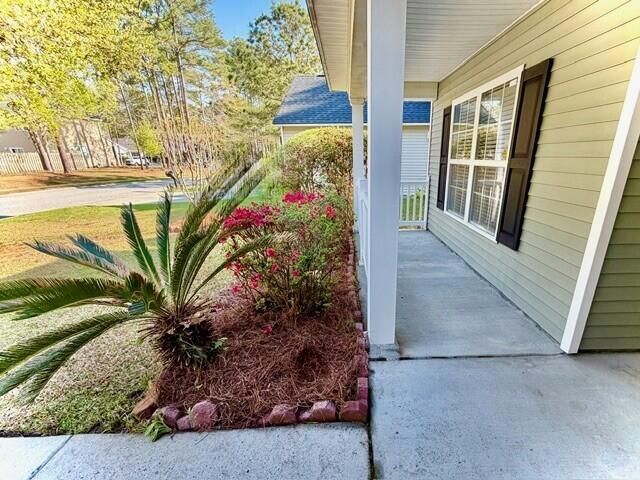 205 Breckingridge Drive Photo 3