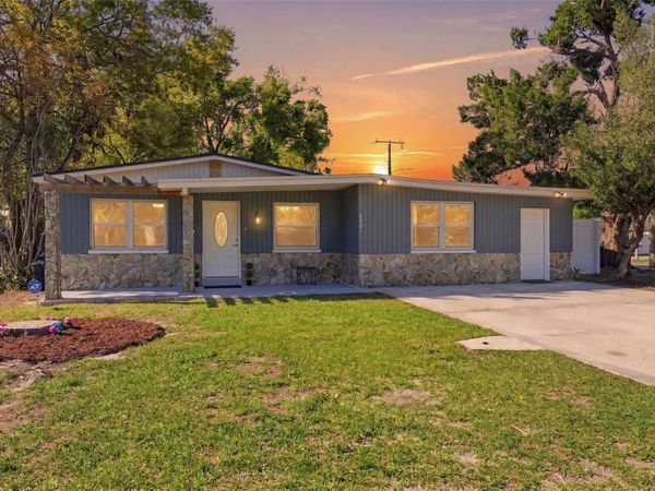 8001 N OLA AVENUE , TAMPA, FL 33604