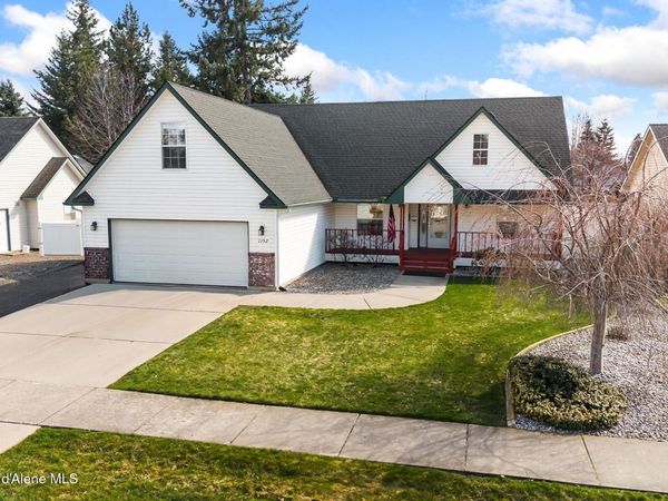 1152 W Canfield Ave , Coeur d'Alene, ID 83815
