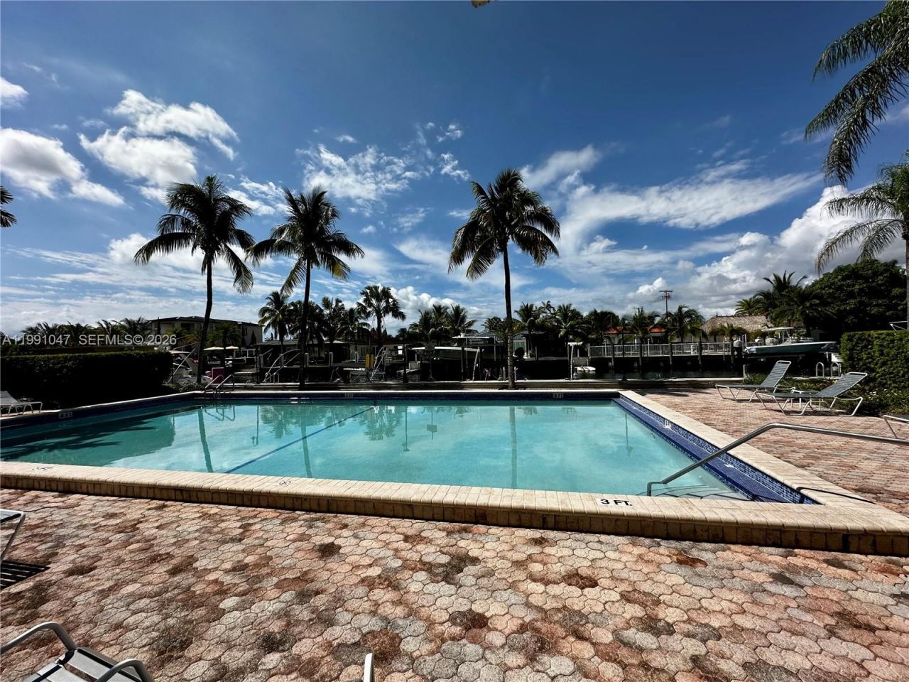 2350 NE 135th St , Unit 208, North Miami, FL 33181 Photo