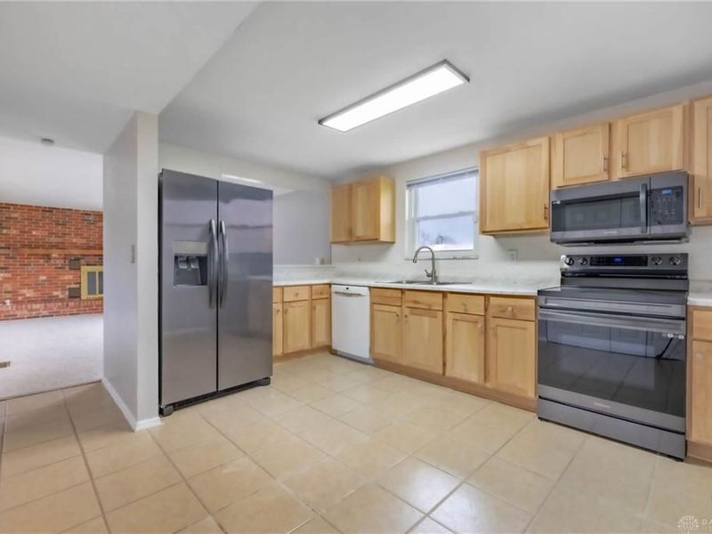 6117 Charlesgate Road, Huber Heights, OH 45424 Photo 6