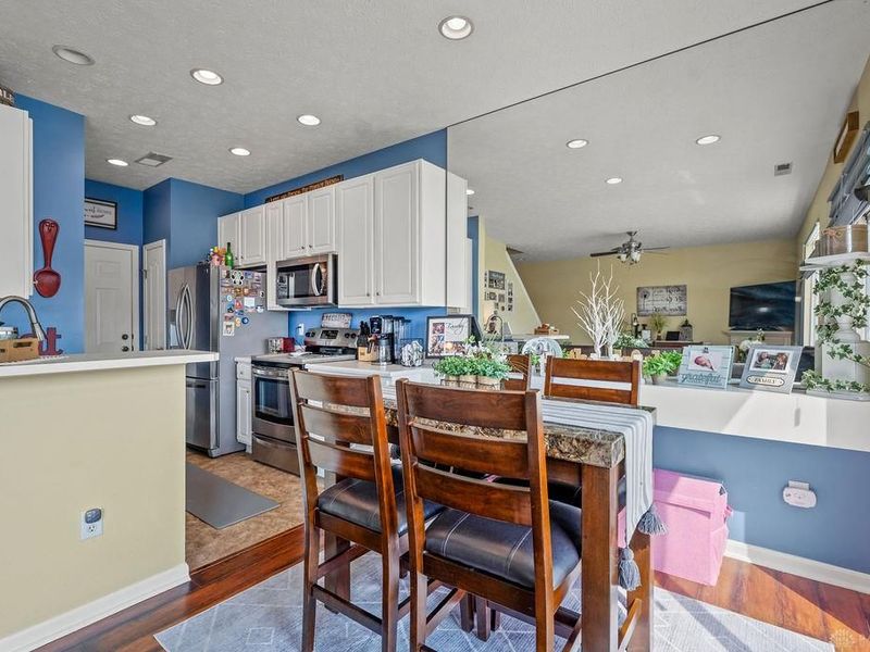 9252 Great Lakes Circle, Washington Township, OH 45458 Photo 12