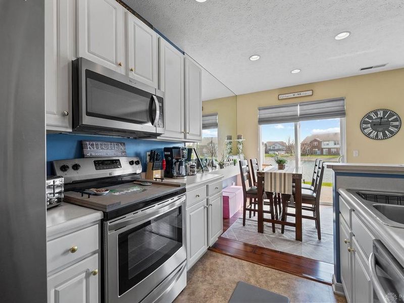 9252 Great Lakes Circle, Washington Township, OH 45458 Photo 18