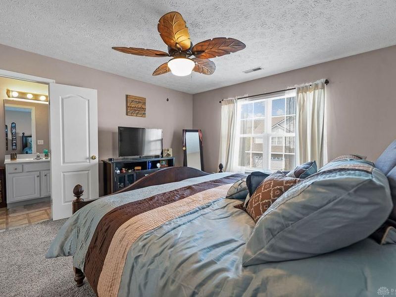 9252 Great Lakes Circle, Washington Township, OH 45458 Photo 23