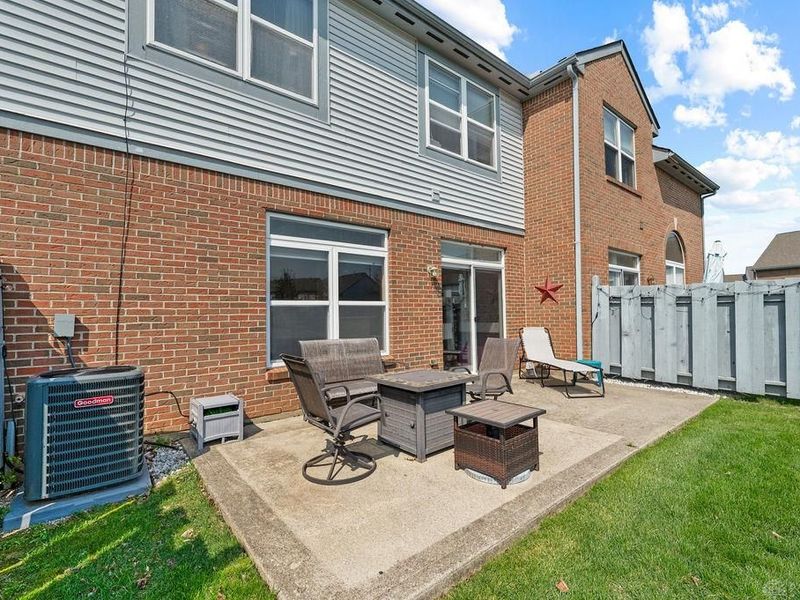 9252 Great Lakes Circle, Washington Township, OH 45458 Photo 40