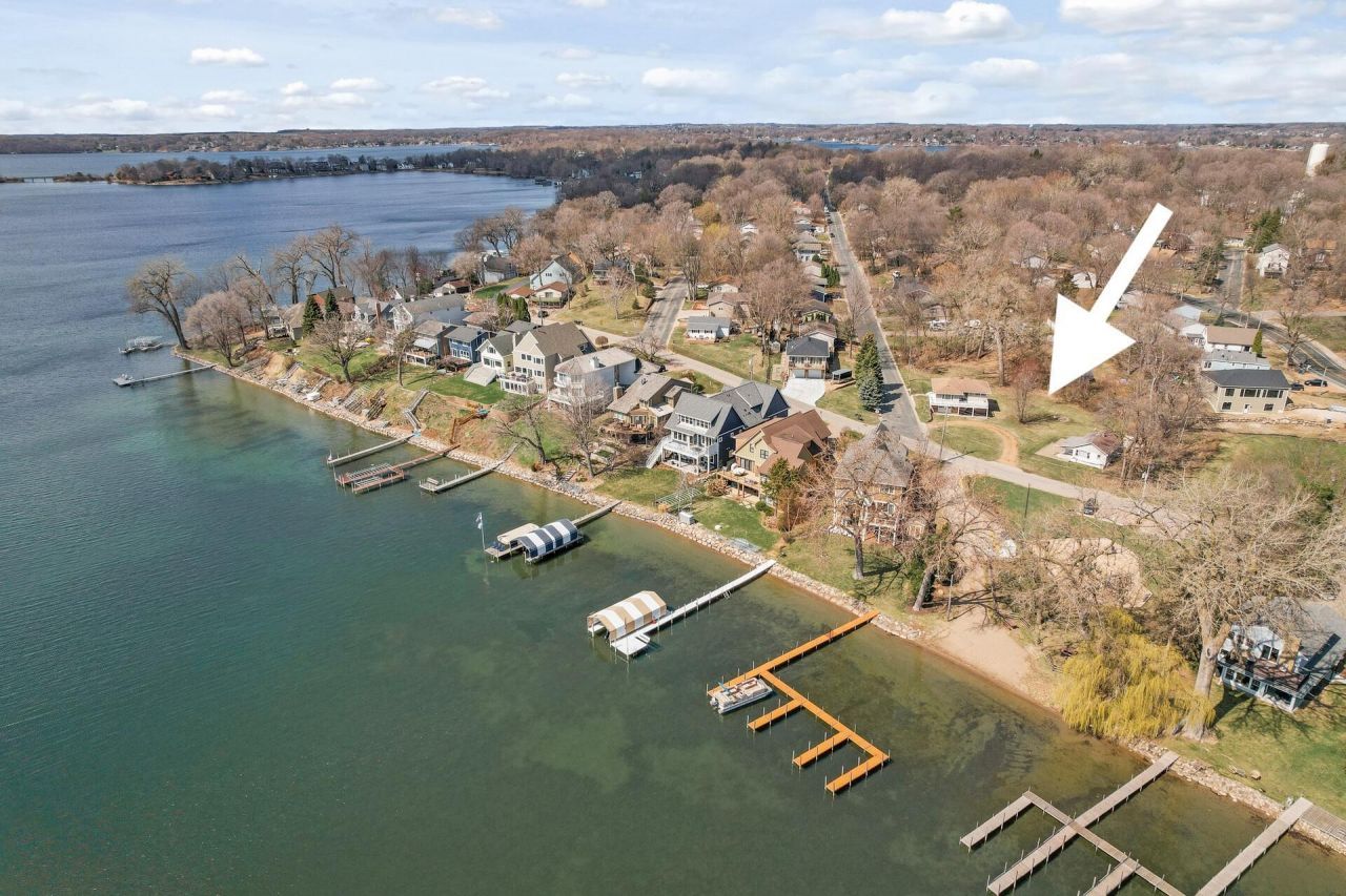 4528 Aberdeen Rd , Mound, MN 55364 Main Photo