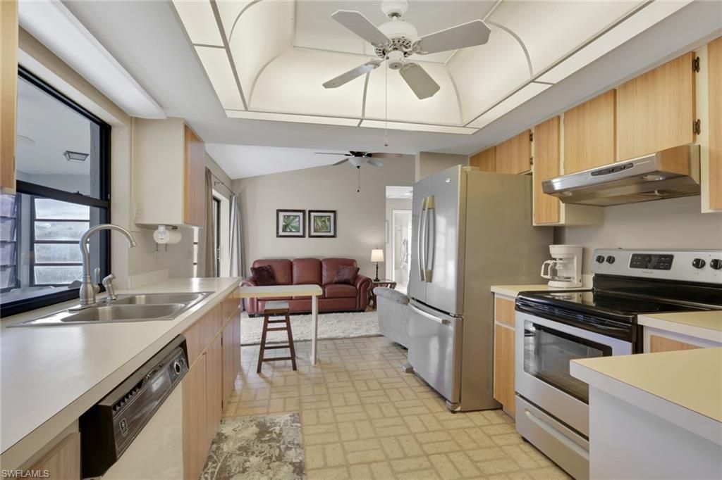 105 Montaubon Ct, Naples, FL 34112 Photo