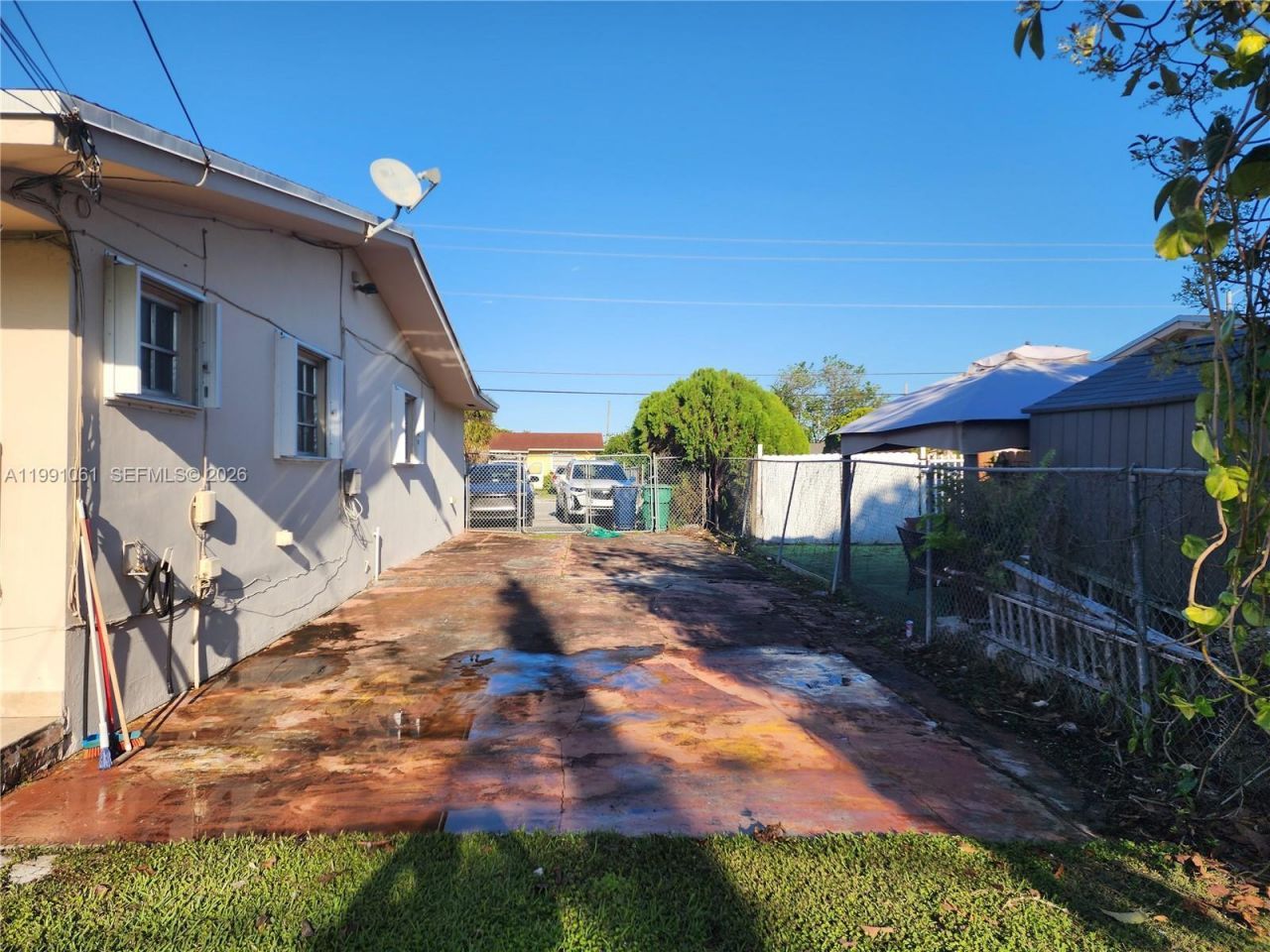 120 SW 80th Ave, Miami, FL 33144 Photo