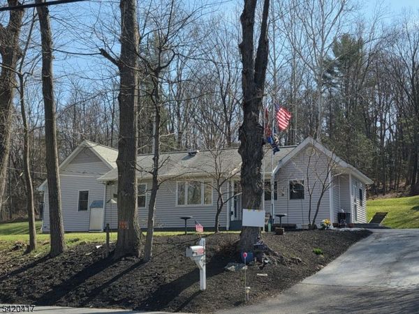 122 Washington Ave, High Bridge, NJ 08829