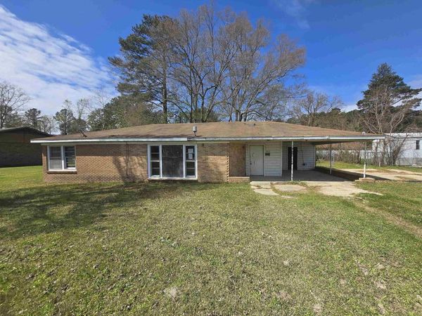 902 S Mount Holly Road, Smackover, AR 71762