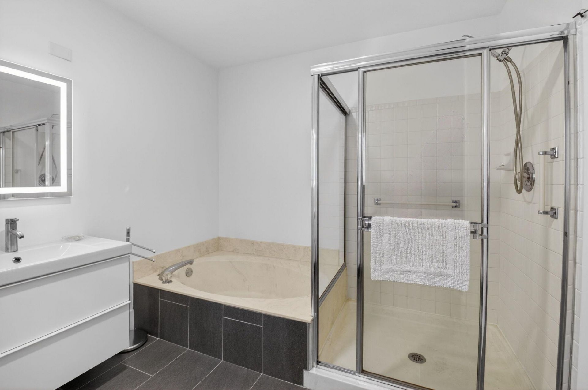 5226 Europa Drive, Unit H, Boynton Beach, FL 33437 Photo