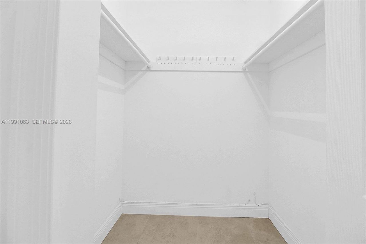 8975 SW 83rd St, Miami, FL 33173 Photo