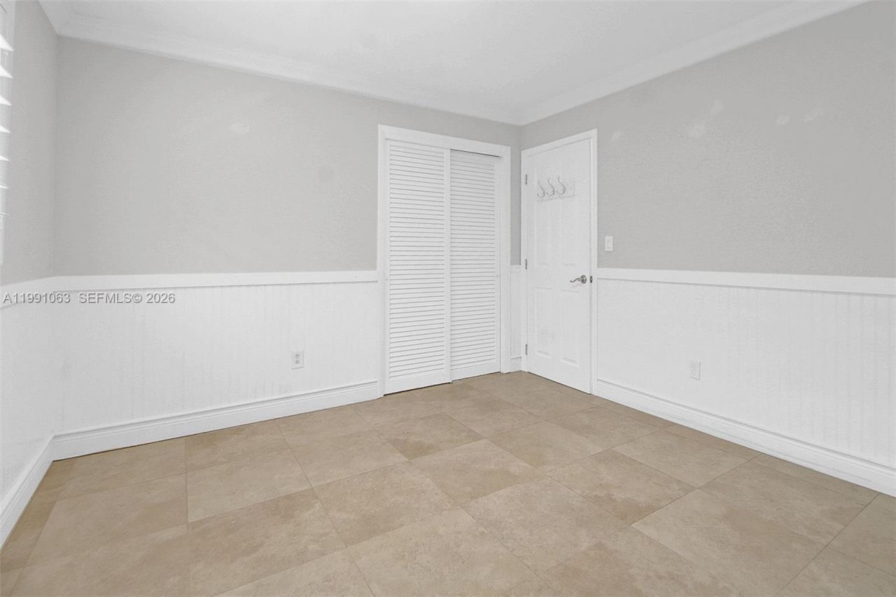 8975 SW 83rd St, Miami, FL 33173 Photo