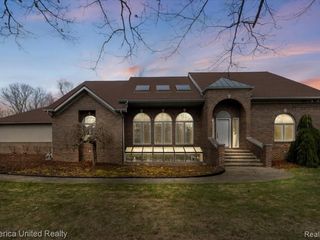 2457 Spring Lake Lane Lane