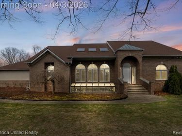 2457 Spring Lake Lane Lane, Brighton Twp, MI 48114