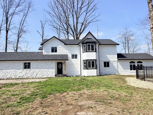 3868 E Worthsville Road, Whiteland, IN 46184