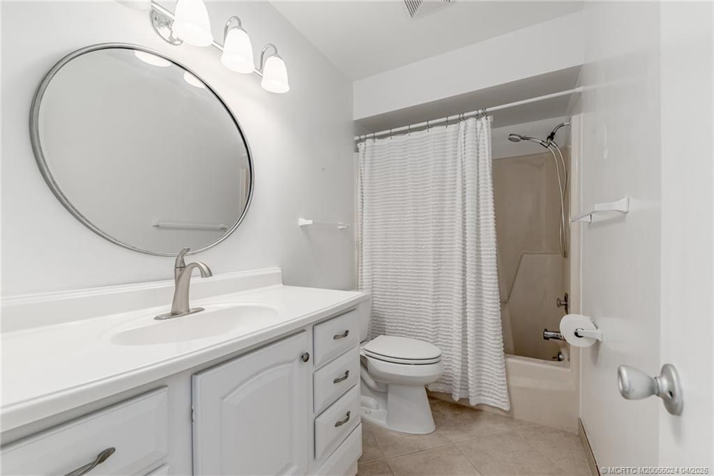 1225 NW 21st Street, Unit 8-815, Stuart, FL 34994 Photo