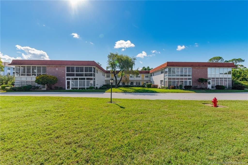 1225 NW 21st Street, Unit 8-815, Stuart, FL 34994 Photo