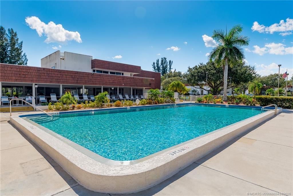 1225 NW 21st Street, Unit 8-815, Stuart, FL 34994 Photo