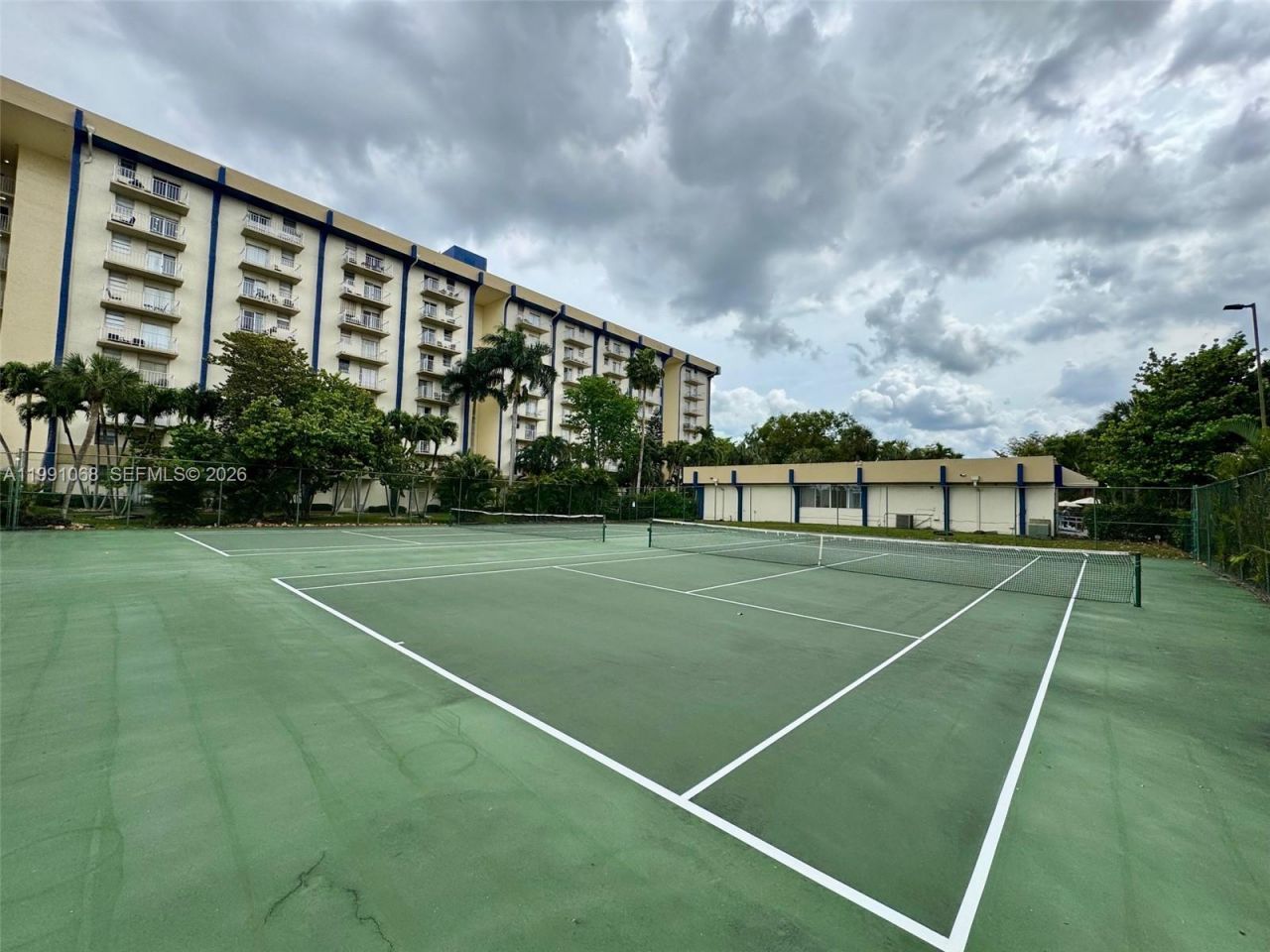 4550 NW 9th St, Unit 414E, Miami, FL 33126 Photo