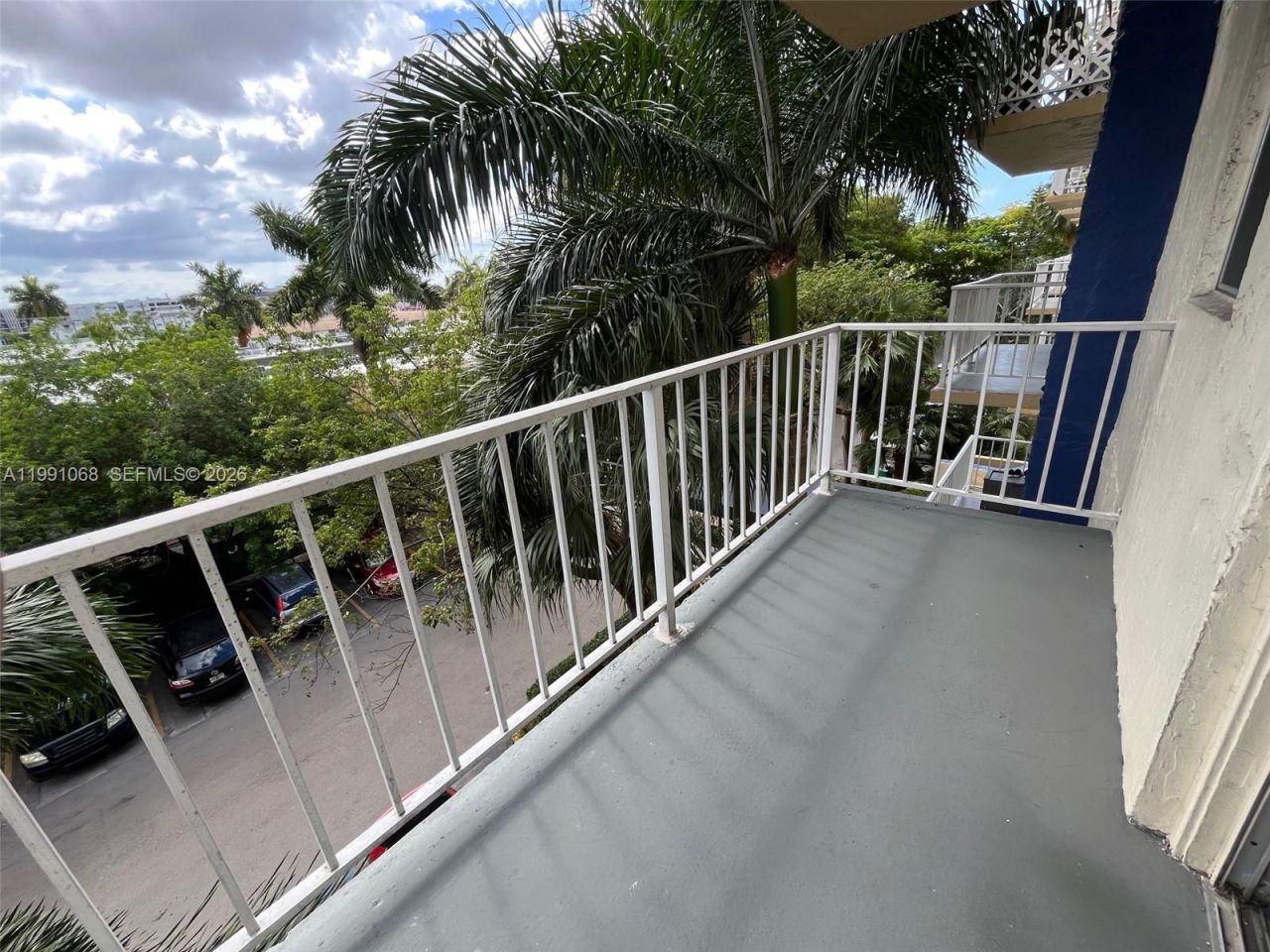 4550 NW 9th St, Unit 414E, Miami, FL 33126 Photo