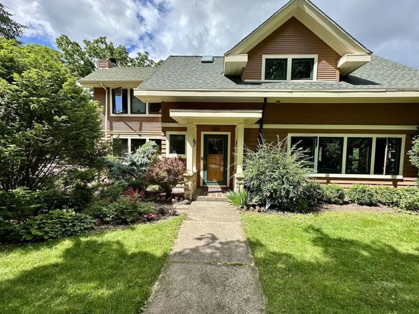 2610 Chamberlain Avenue, Madison, WI 53705