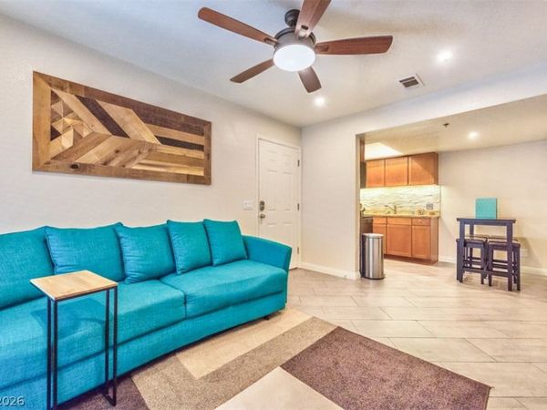 4200 S Valley View Boulevard, Unit 1088, Las Vegas, NV 89103