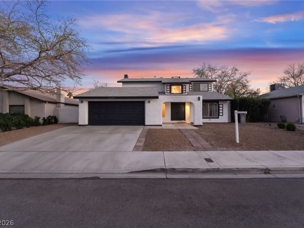 5693 Ibanez Avenue, Las Vegas, NV 89103