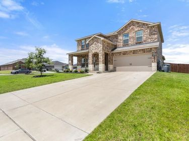 15111 Athena Drive, Dallas, TX 75253