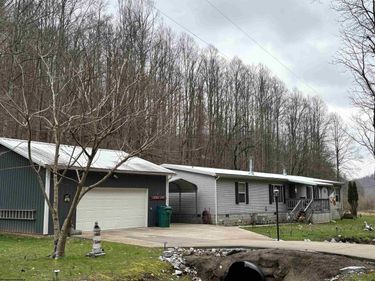 1058 Bean Hollow, West Union, WV 26456