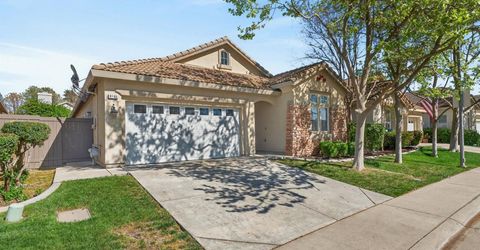 9795 W Taron Dr, Elk Grove, CA 95757 Photo