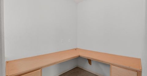 9795 W Taron Dr, Elk Grove, CA 95757 Photo