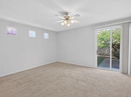 9795 W Taron Dr, Elk Grove, CA 95757 Photo