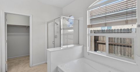 9795 W Taron Dr, Elk Grove, CA 95757 Photo