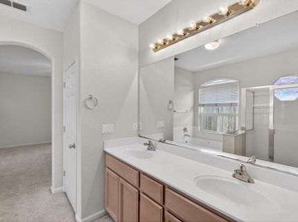 9795 W Taron Dr, Elk Grove, CA 95757 Photo